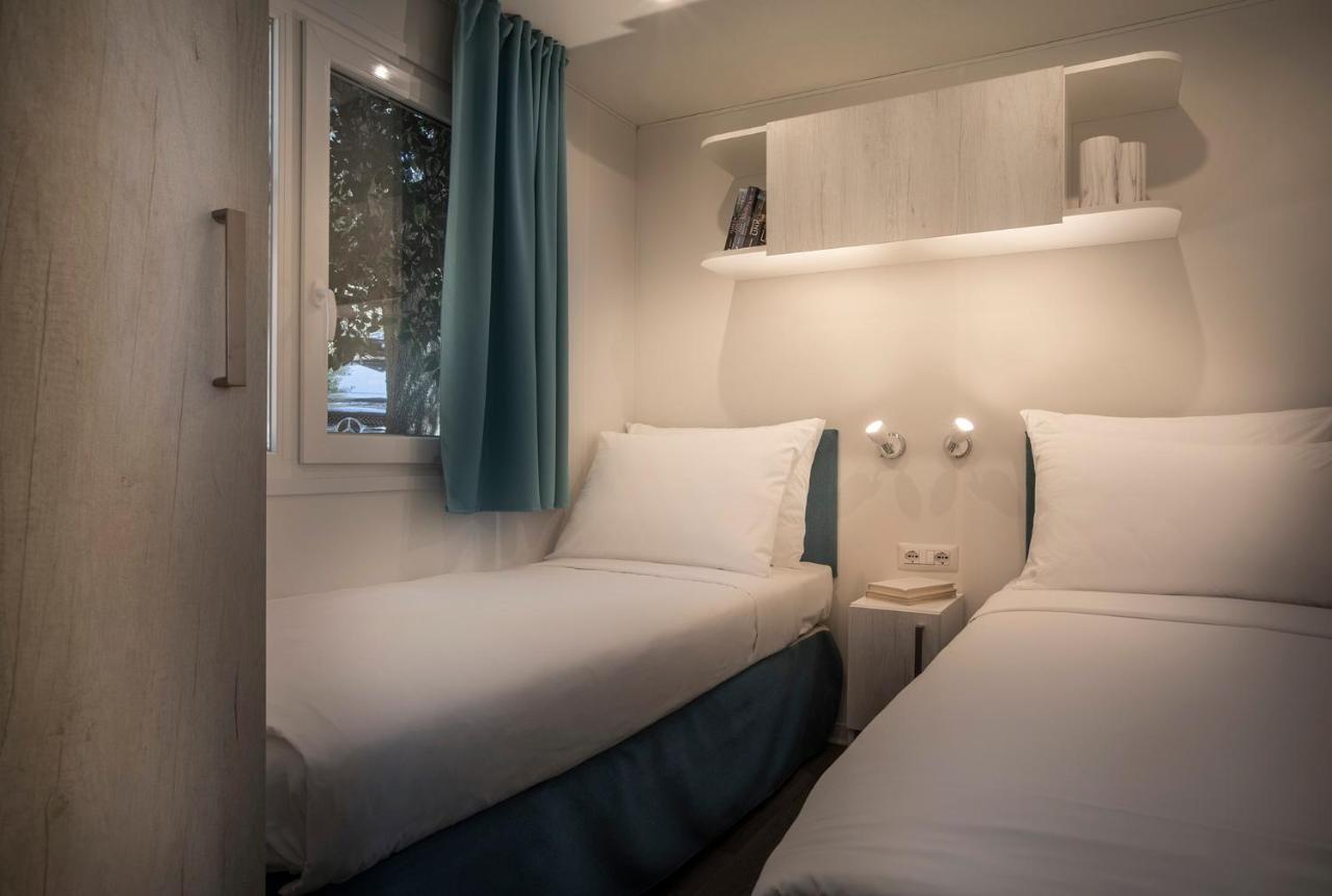 Maistra Camping Koversada Uncovered Naturist Mobile Homes ヴルサル エクステリア 写真