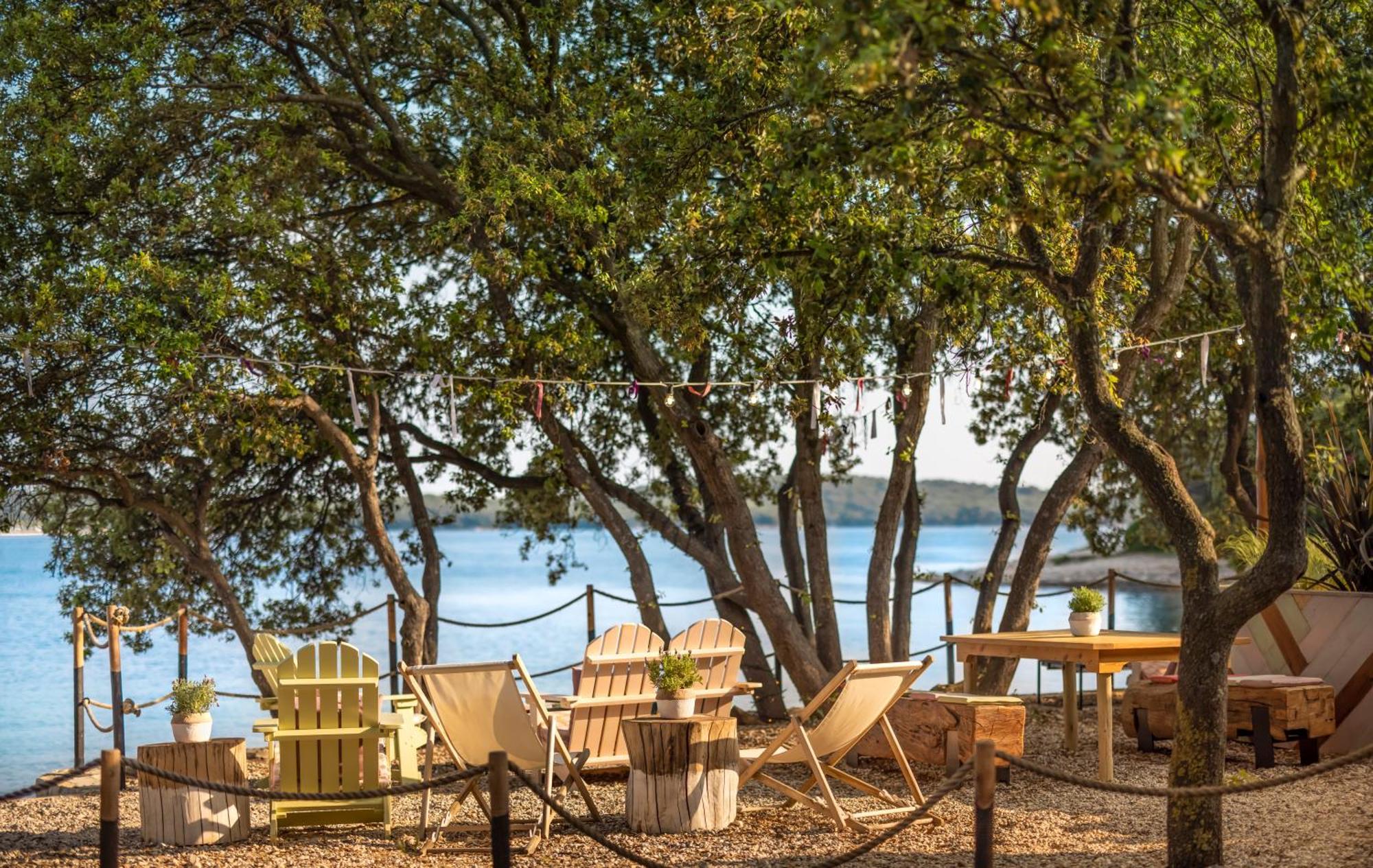 Maistra Camping Koversada Uncovered Naturist Mobile Homes ヴルサル エクステリア 写真