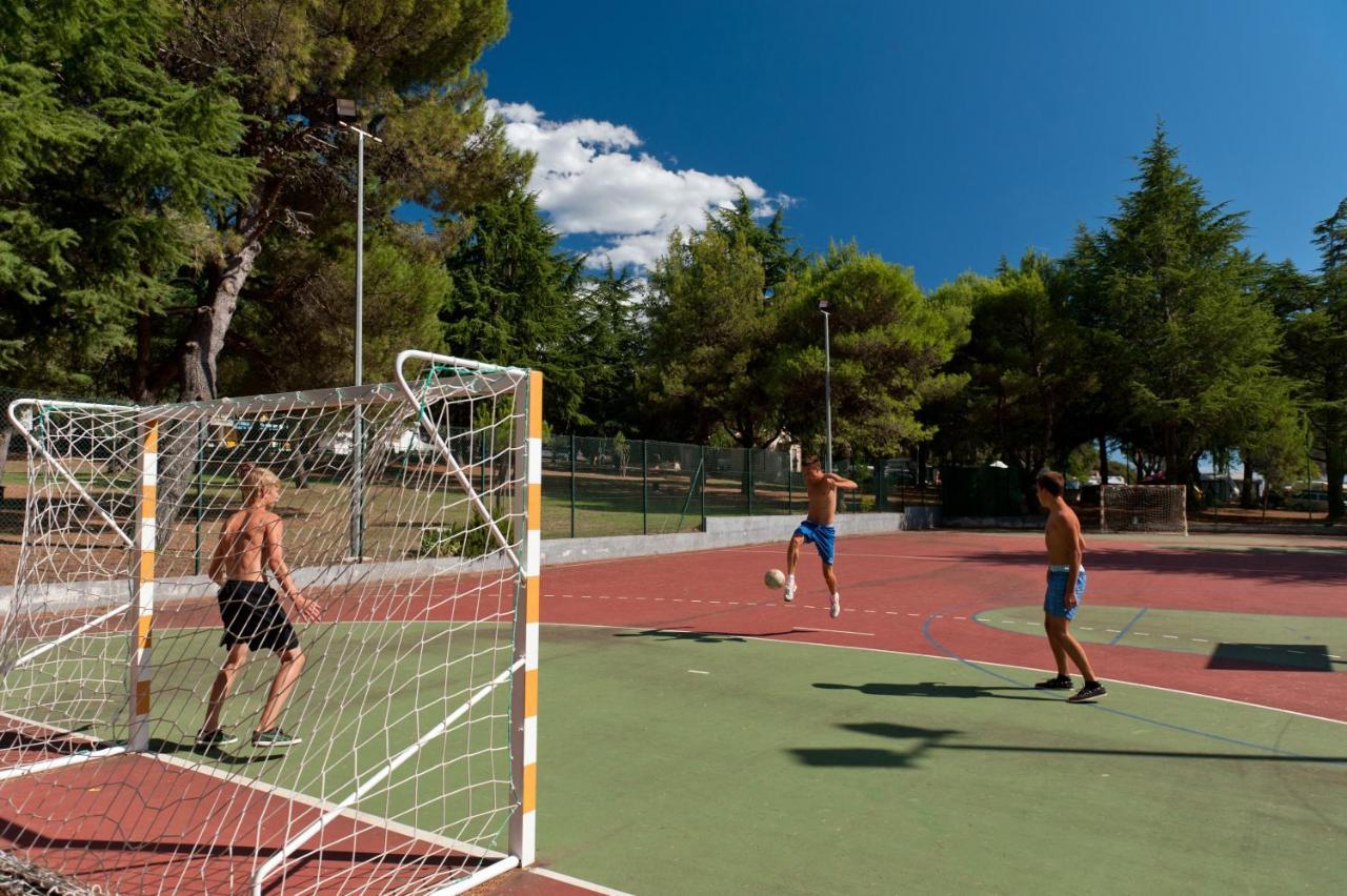 Maistra Camping Koversada Uncovered Naturist Mobile Homes ヴルサル エクステリア 写真